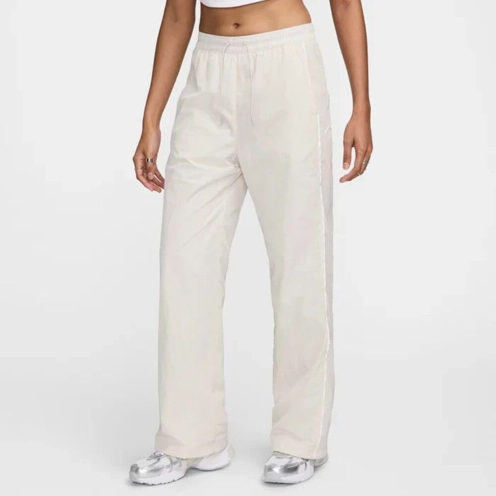 Nike Women's S Windrunner High-Waist Woven Open-Hem Pants Tan White FV7655